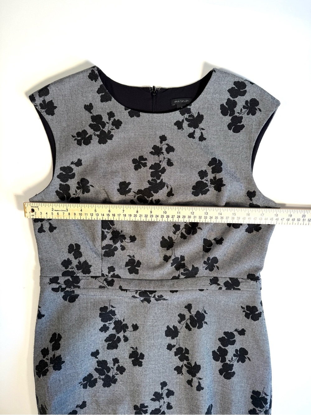 Ann Taylor Grey Black Floral Cap Sleeve Sheath Dress 10 Wedding Guest Cocktail - Picture 7 of 11